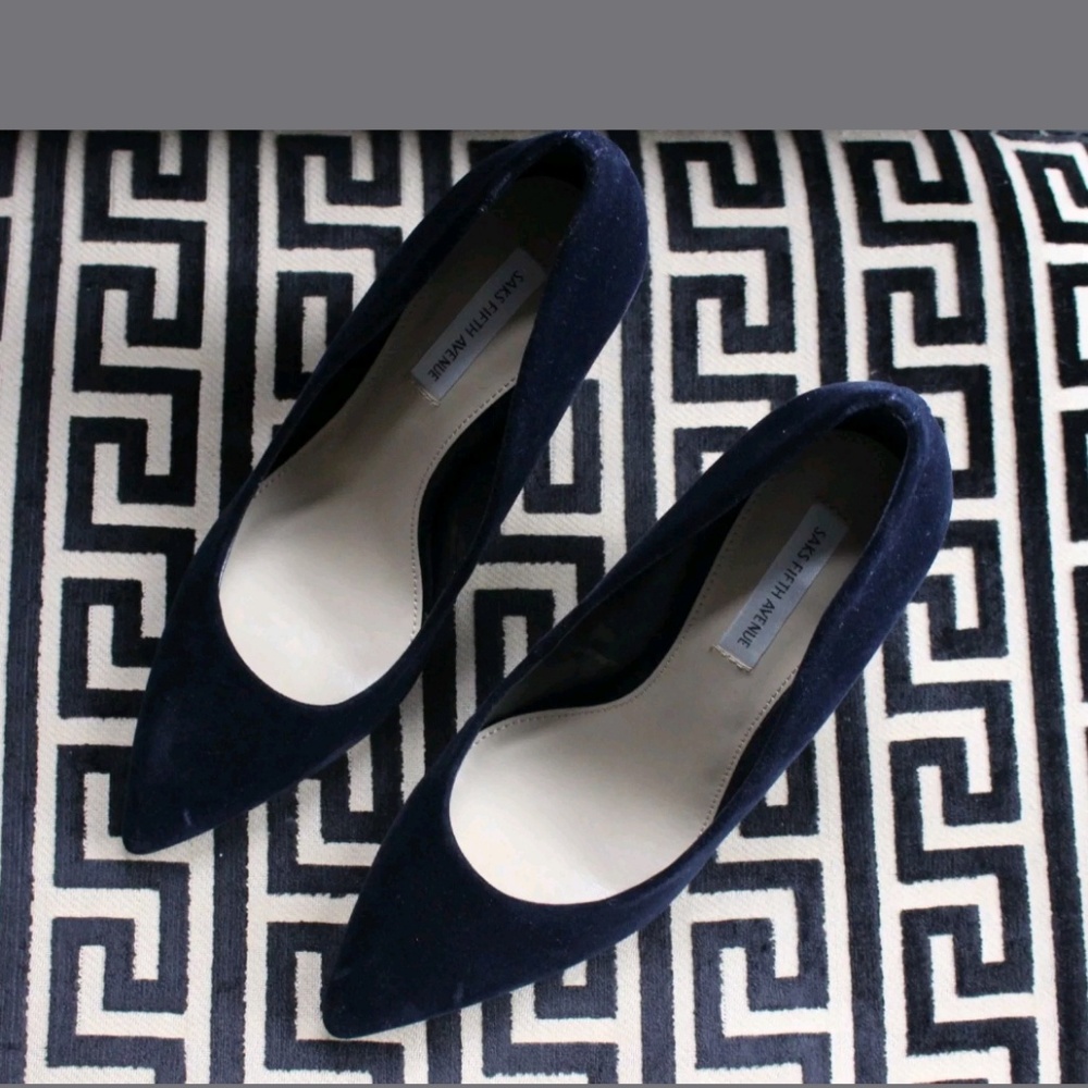 NWT Saks Fifth Avenue Jemell Navy Blue Suede Pump